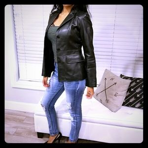 Kenneth Cole leather jacket in great condition